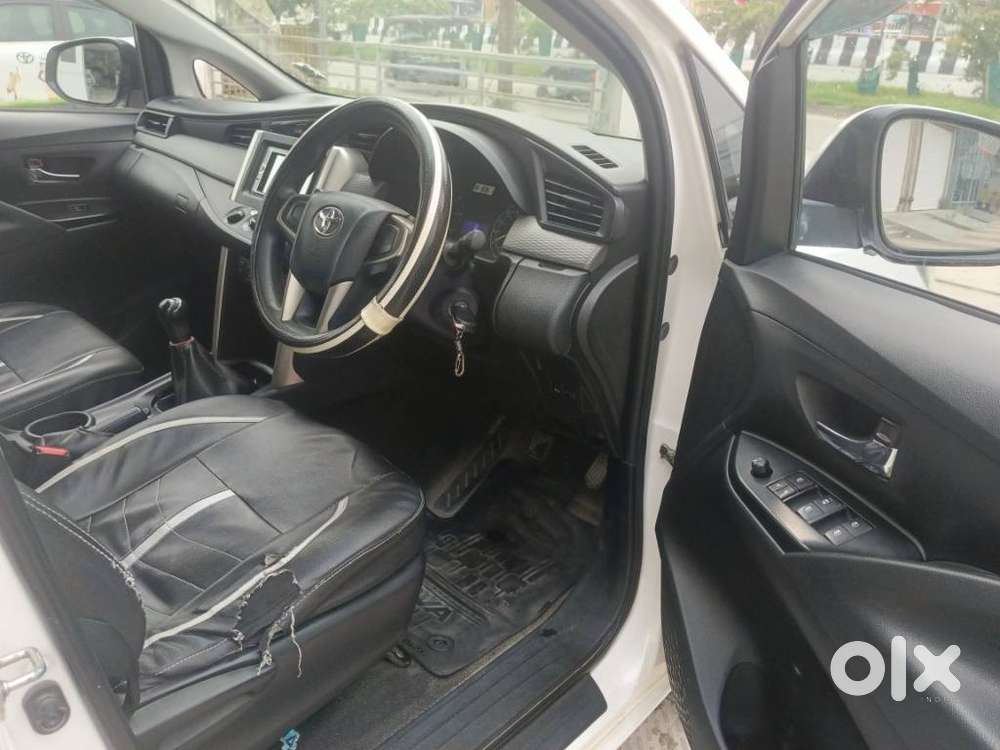 Toyota Innova Crysta 2.4 G Mt, 2017, Diesel