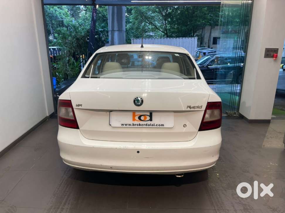 Skoda Rapid 2013-2016 1.6 Mpi At Elegance, 2012, Petrol