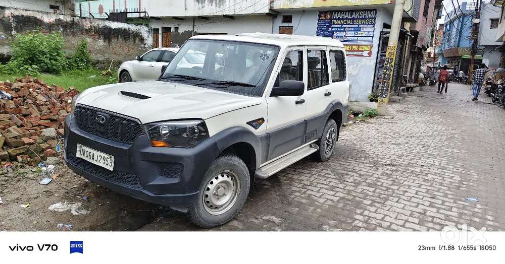 Mahindra Scorpio Classic 2016 डीज़ल