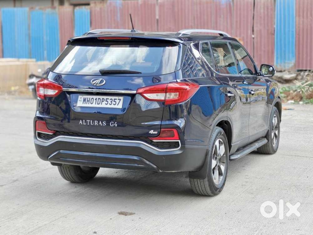 Mahindra Alturas G4 4x2 At, 2020, Petrol