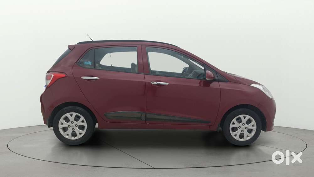 Hyundai Grand I10 2013-2016 At Sportz, 2014, Petrol