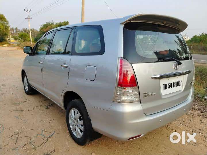 Toyota Innova 2.5 Vx 8 Str, 2010, Diesel