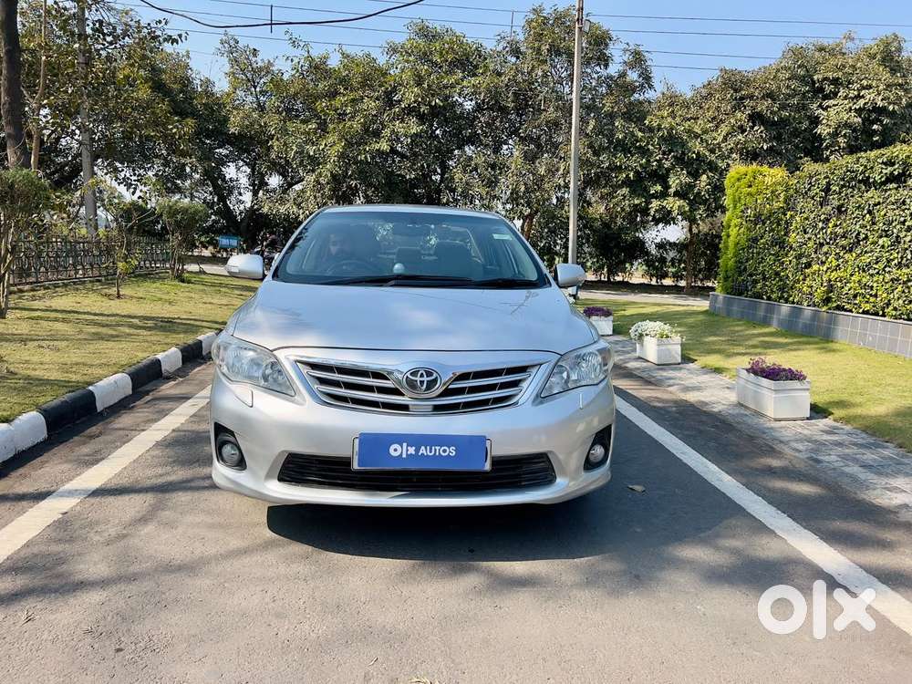 Toyota Corolla Altis [ ] 1.8 Vl At, 2012, Petrol
