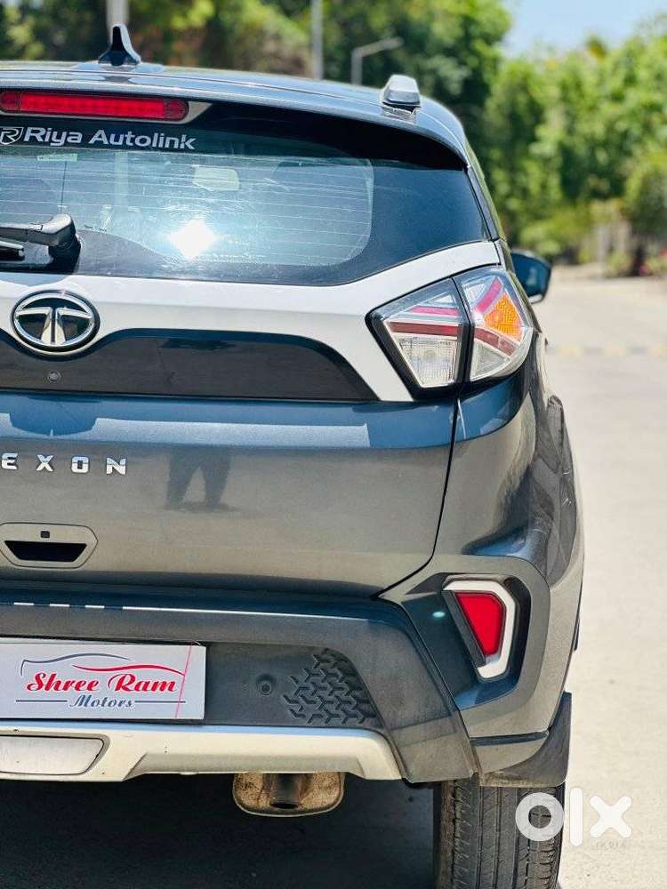 Tata Nexon 1.2 Revotron Xza Plus, 2021, Petrol
