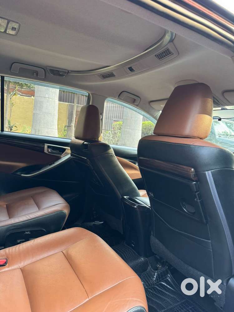 Toyota Innova Crysta 2.8 Zx At, 2017, Diesel
