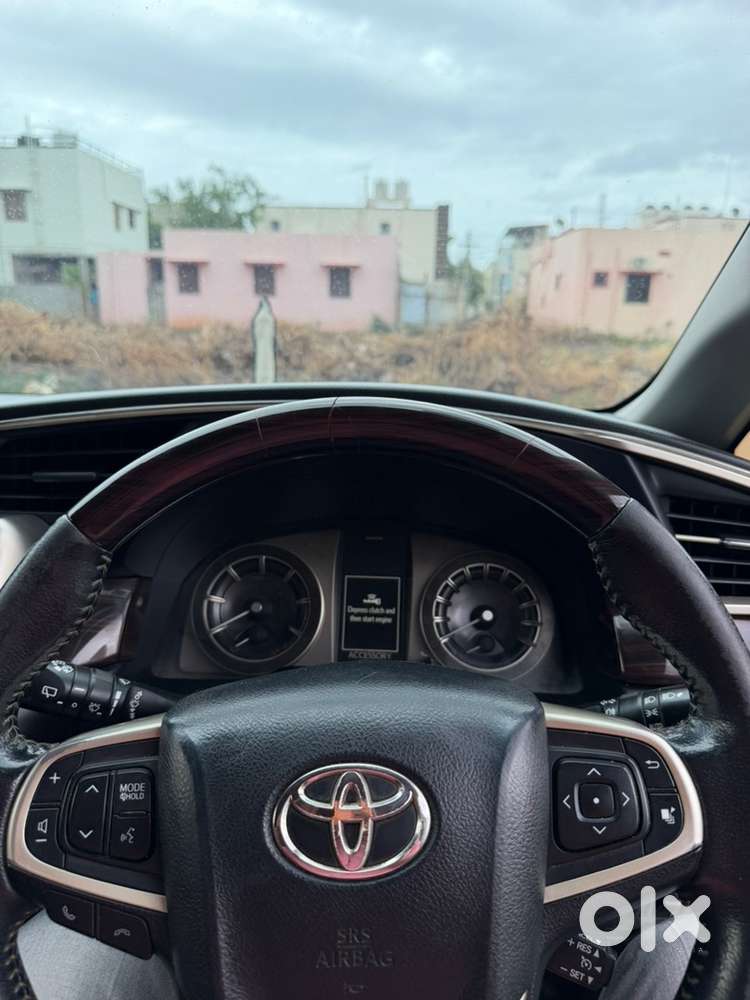 Toyota Innova Crysta 2020