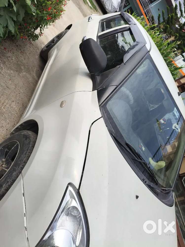 Maruti Suzuki Swift 2010 Diesel 152000 Km Driven
