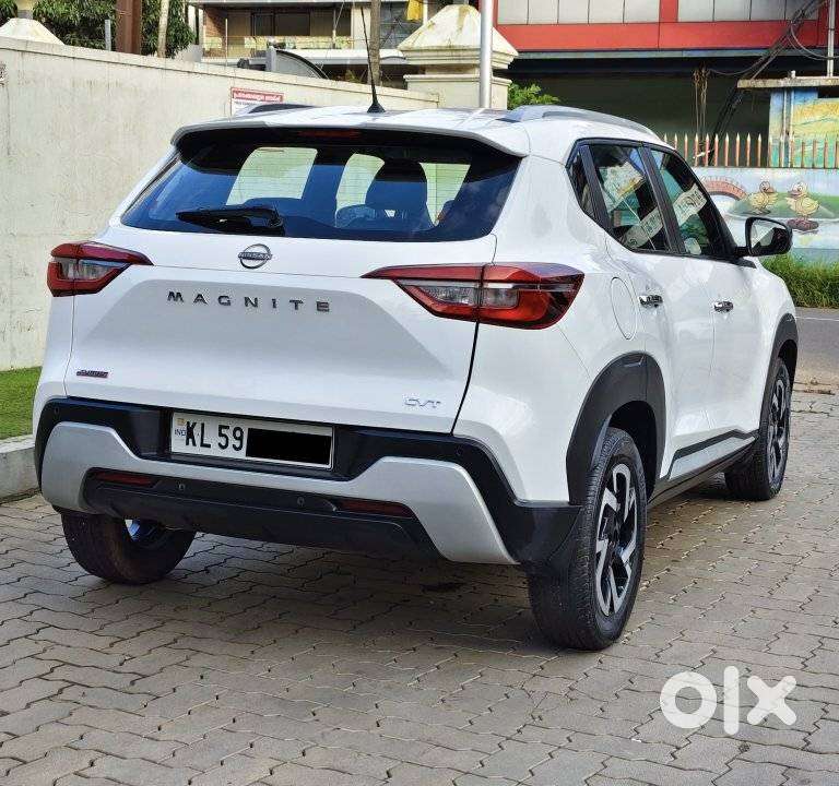 Nissan Magnite 1.0 Xv Turbo Cvt, 2022, Petrol