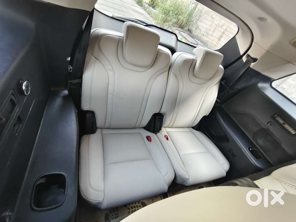 Mahindra Xuv700 2.2 Ax 7 Diesel At Luxury Pack Str, 2023, Petrol