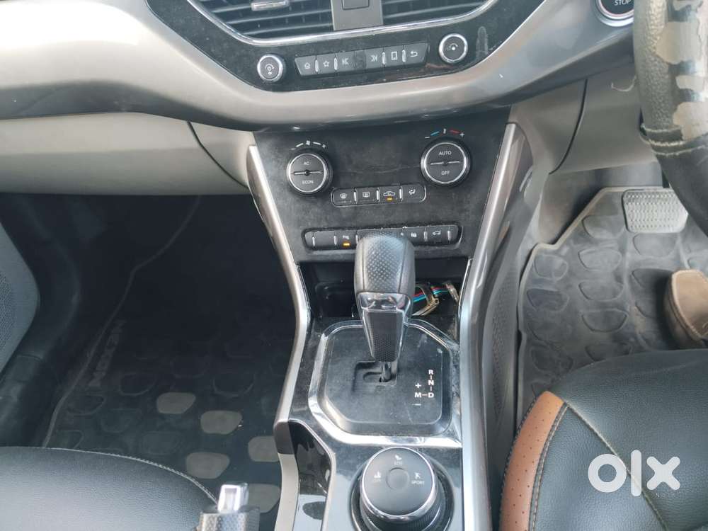 Tata Nexon Amt Xza Plus, 2018, Petrol