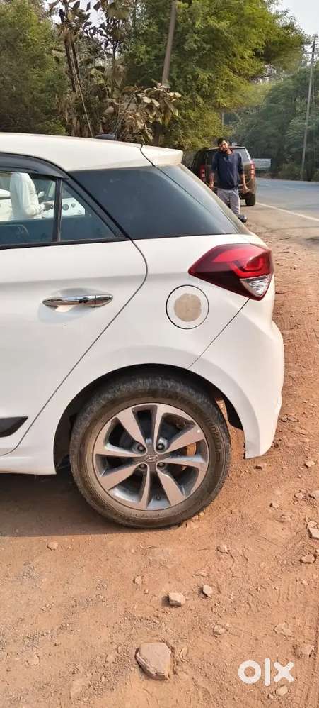 2018 Model 
2 Nd Owner 
Push Button Start 
Petrol 
Car Is Ok