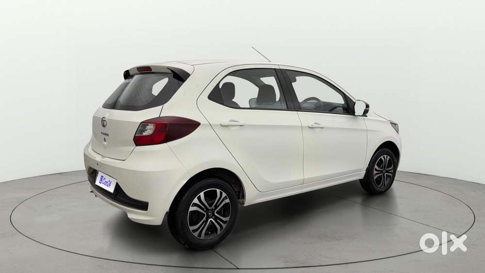 Tata Tiago 1.2 Revotron Xta, 2022, Petrol