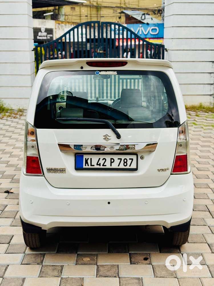Maruti Suzuki Wagon R Stingray 1.0 Vxi Plus, 2017, Petrol