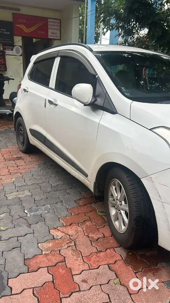 Top Variant. White Color.  No Accident History