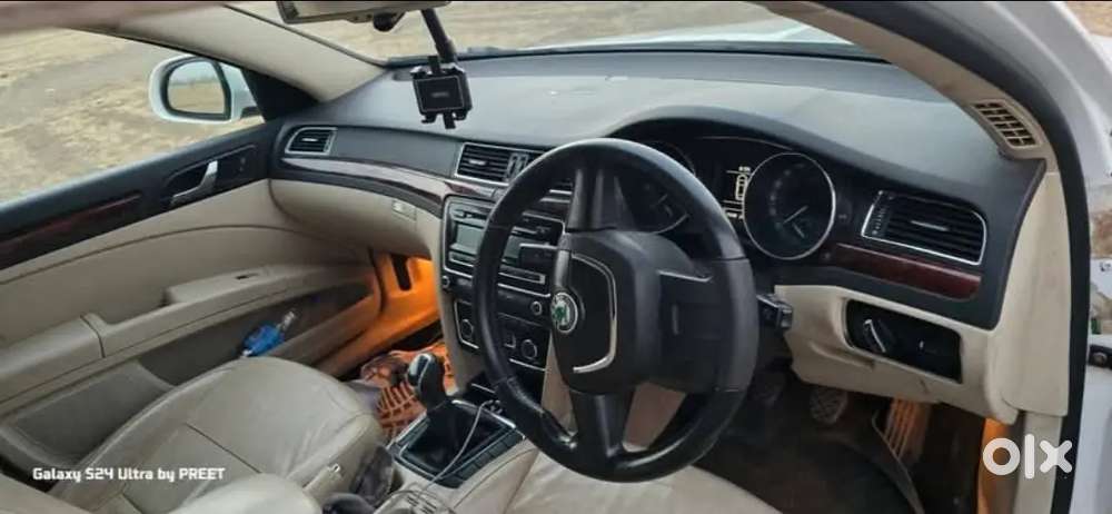Skoda Superb 2012 Petrol Well Maintained