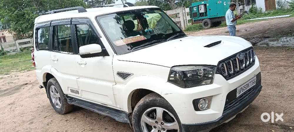 Mahindra Scorpio 2019 Variant S11