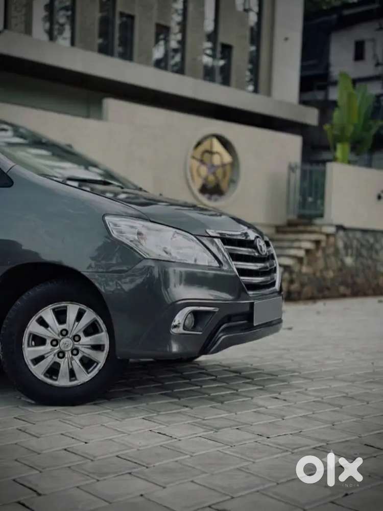 Toyota Innova 2.5 V 2011