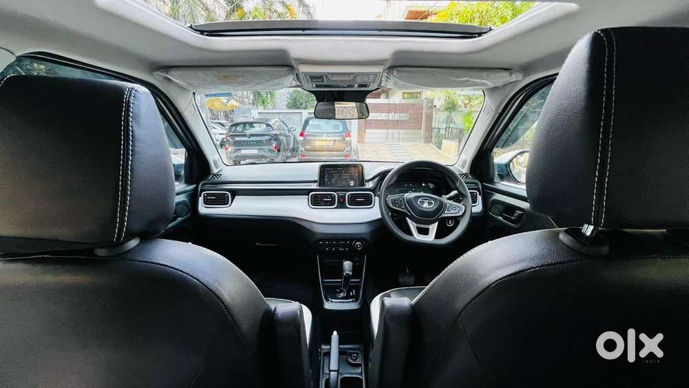 Tata Punch Accomplished Dazzle Amt Sunroof, 2023, Petrol