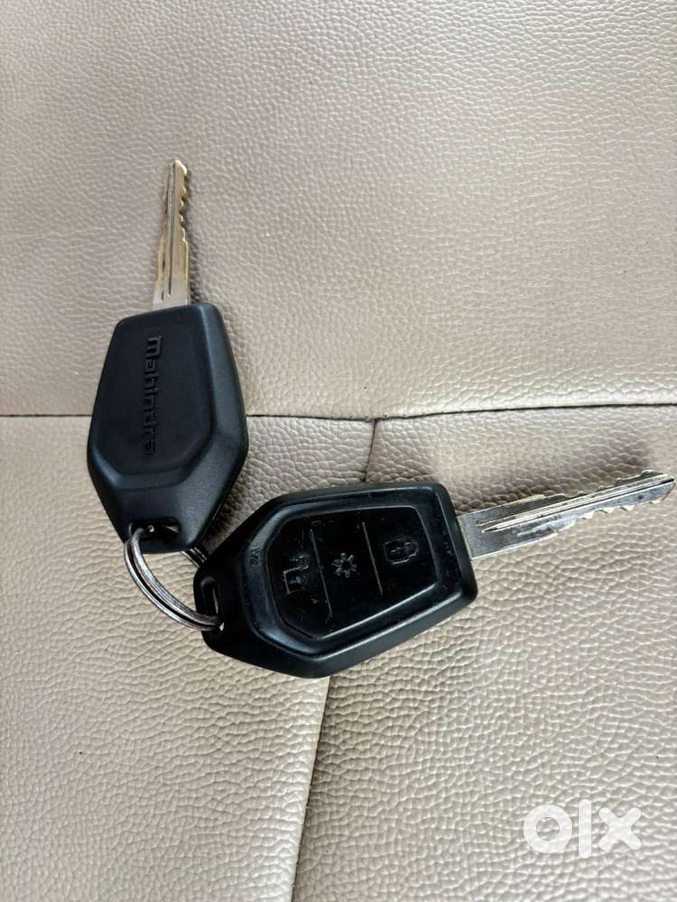 Mahindra Tuv 300 T10 Amt, 2017, Diesel