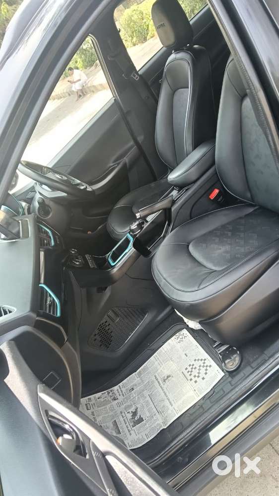 Tata Nexon Ev Xz Plus Dark Edition, 2022, Electric