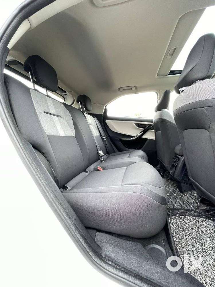 Tata Nexon Creative Plus S 1.2 Revotron Petrol 7dca Dt, 2025, Petrol