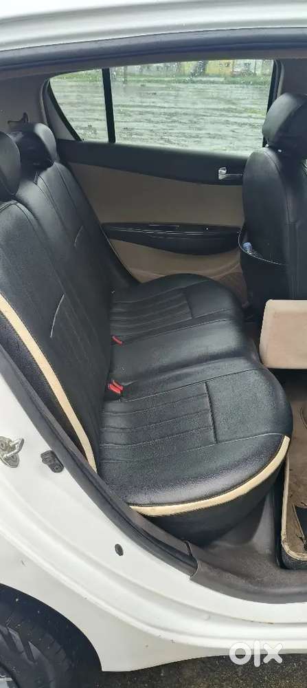 Hyundai I20 Sportz 2012