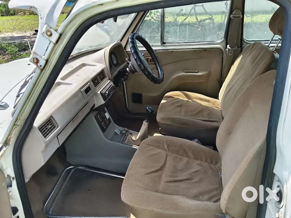 Ambassador Classic 2011 Petrol Manual