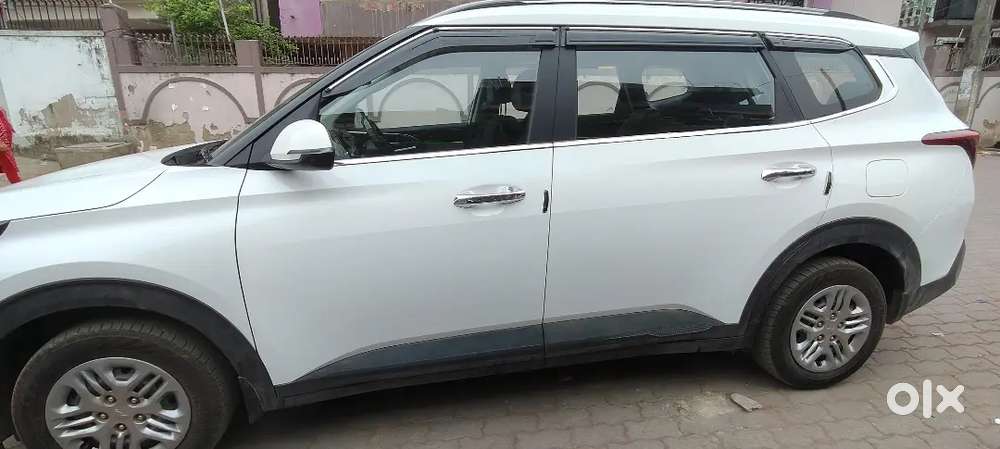 Kia Carens September 2023 Petrol 19000 Km Driven