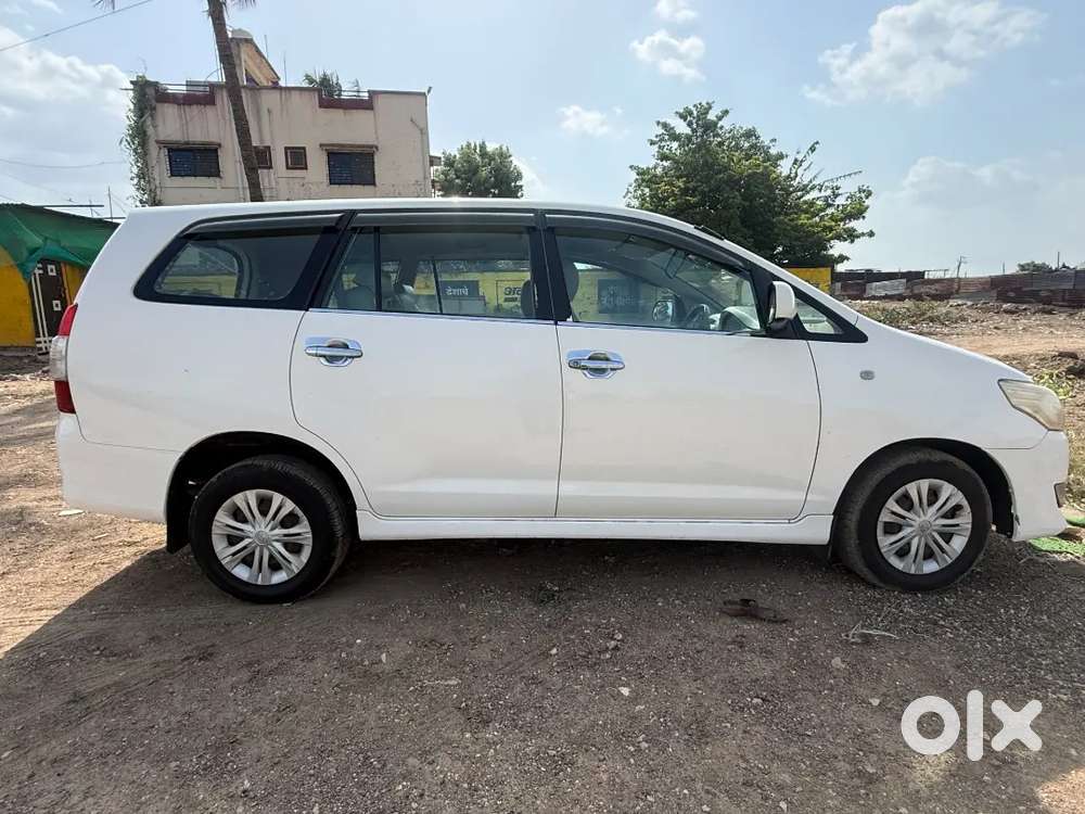 Toyota Innova 2013 Diesel Well Maintained