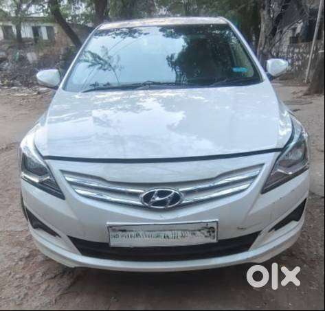 Hyundai Verna Fluidic Fl 2015 White Color