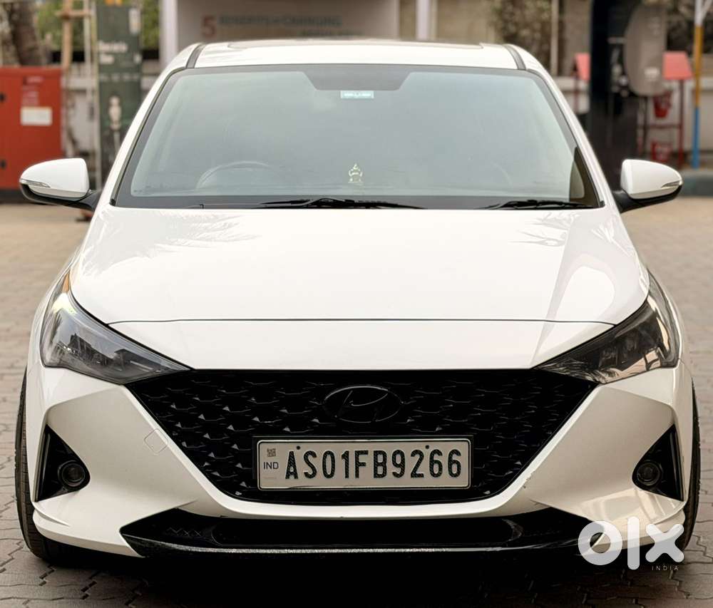 Hyundai Verna 1.5 Sx (o) Vtvt, 2022, Petrol