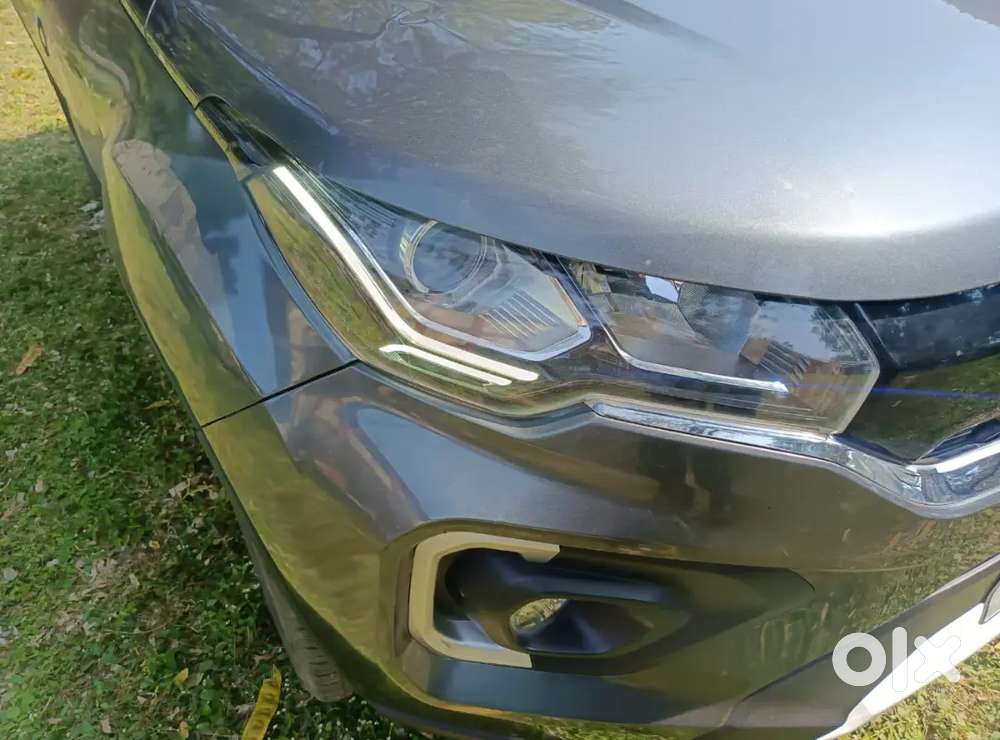 Tata Nexon Xz+ Hs Dual Tone Only 37400 Km Driven