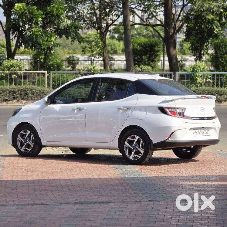 Hyundai Aura 1.2 Sx Cng, 2024, Cng & Hybrids