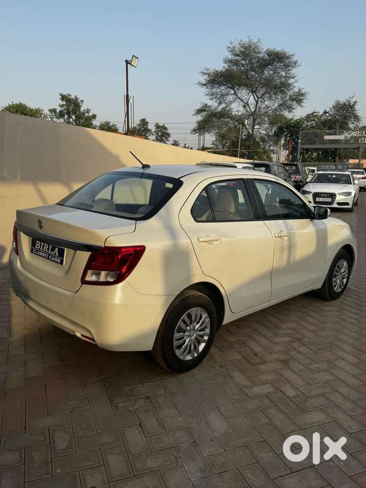 Maruti Suzuki Swift Dzire Vxi Optional, 2017, Petrol
