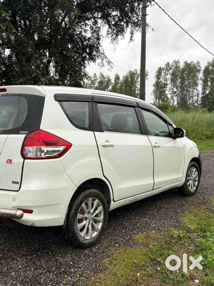 Maruti Suzuki Ertiga 2014 Diesel 95000 Km Driven