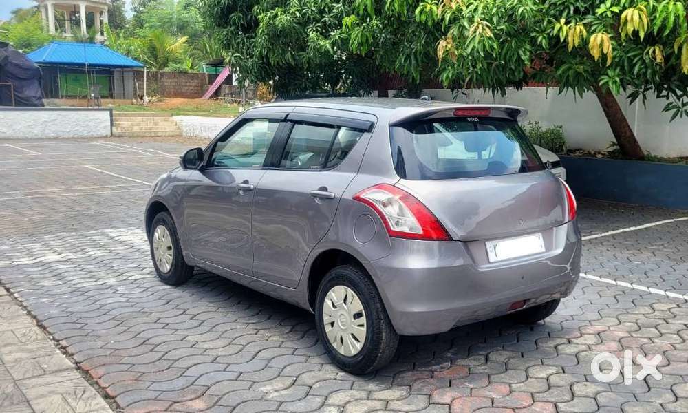 Maruti Suzuki Swift Vxi + Manual, 2014, Petrol