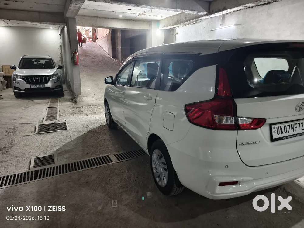 Toyota Rumion 2025 Petrol Well Maintained