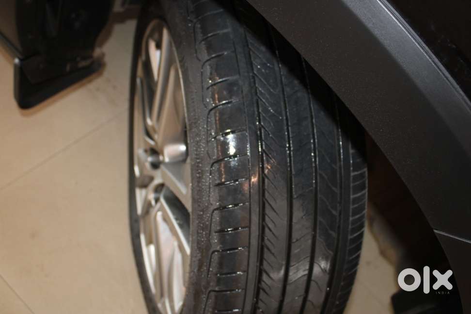 Toyota Innova Hycross 2.0 Zx Hybrid 7 Str, 2023, Petrol