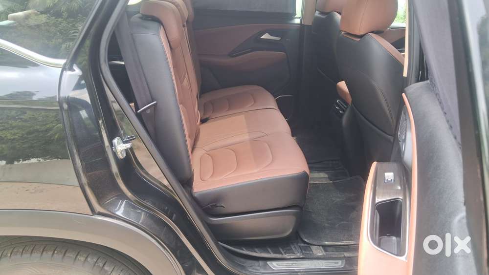 Mg Hector Plus Savvy Pro 1.5 Turbo Petrol Cvt 7 Str, 2023, Petrol