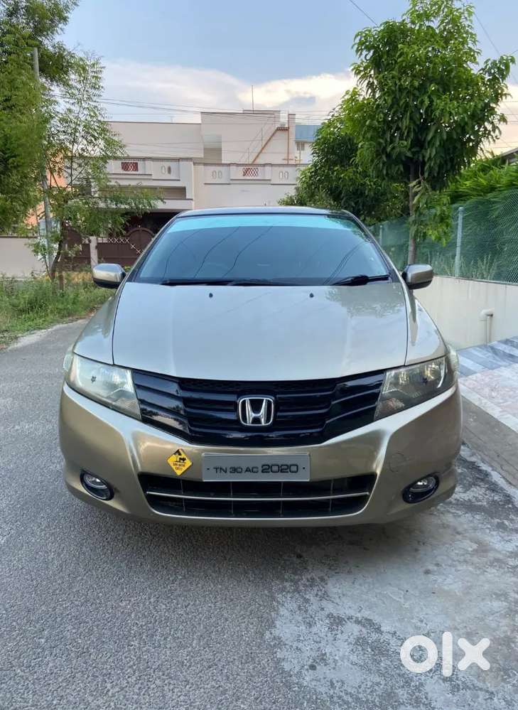 Automatic Car, Full Condition, New Tyre,ac Working, Insurance Live,