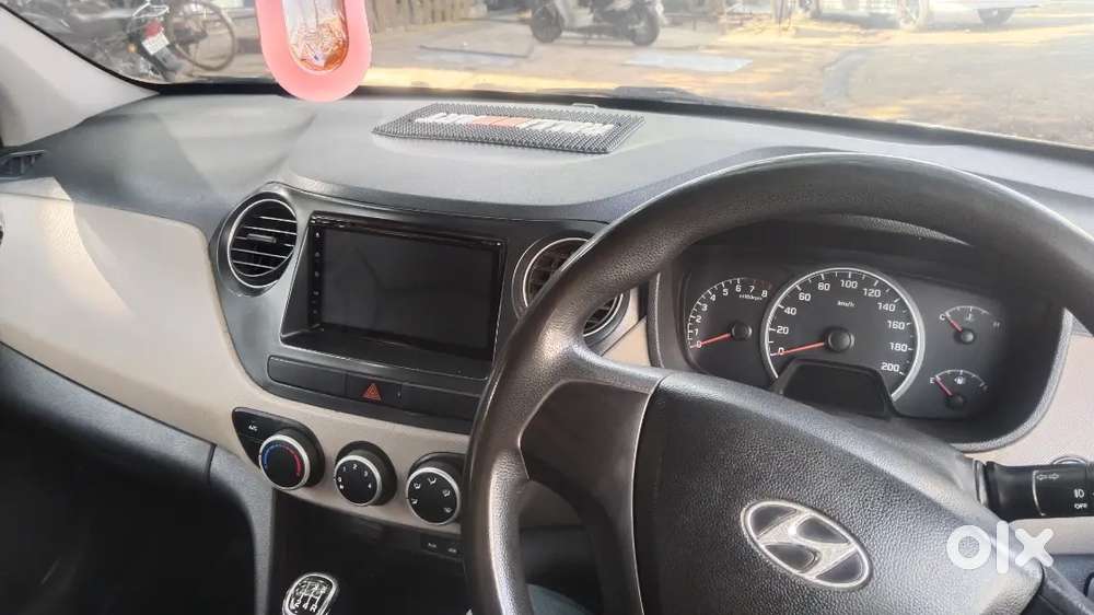 Hyundai Grand I10 2015 Cng & Hybrids 98000 Km Driven