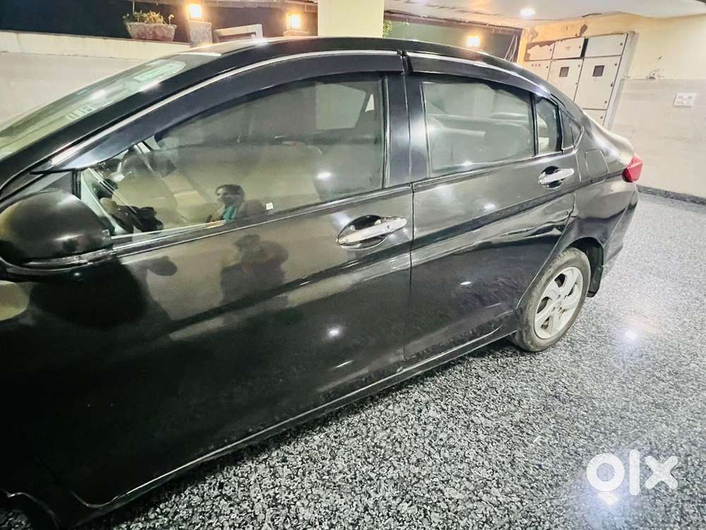 Honda City Vx Petrol 2016 Model With Sunroof