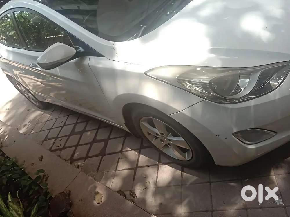 Hyundai Elantra Top Model Button Start