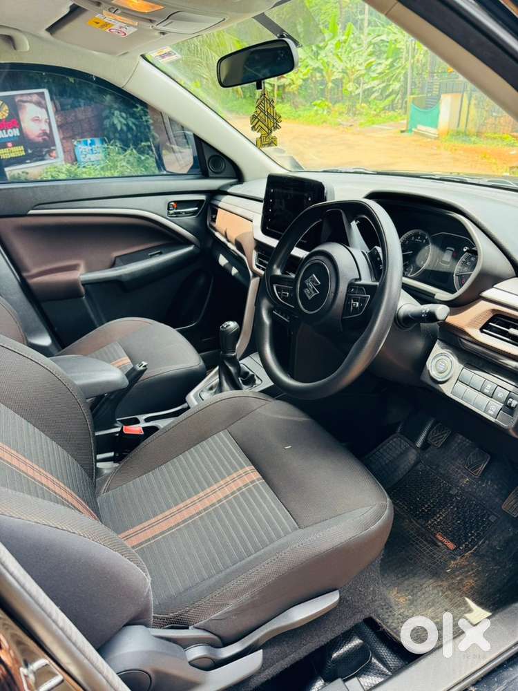 Maruti Suzuki Brezza Petrol Manual 2024