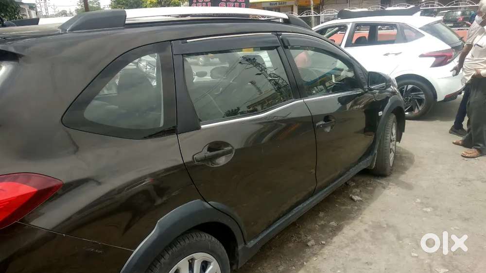 Honda Br-v 2017 Petrol 90000 Km Driven