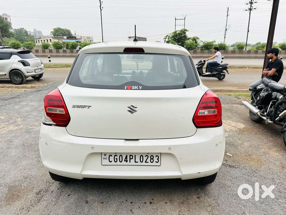 Maruti Suzuki Swift Vxi + Manual, 2023, Petrol