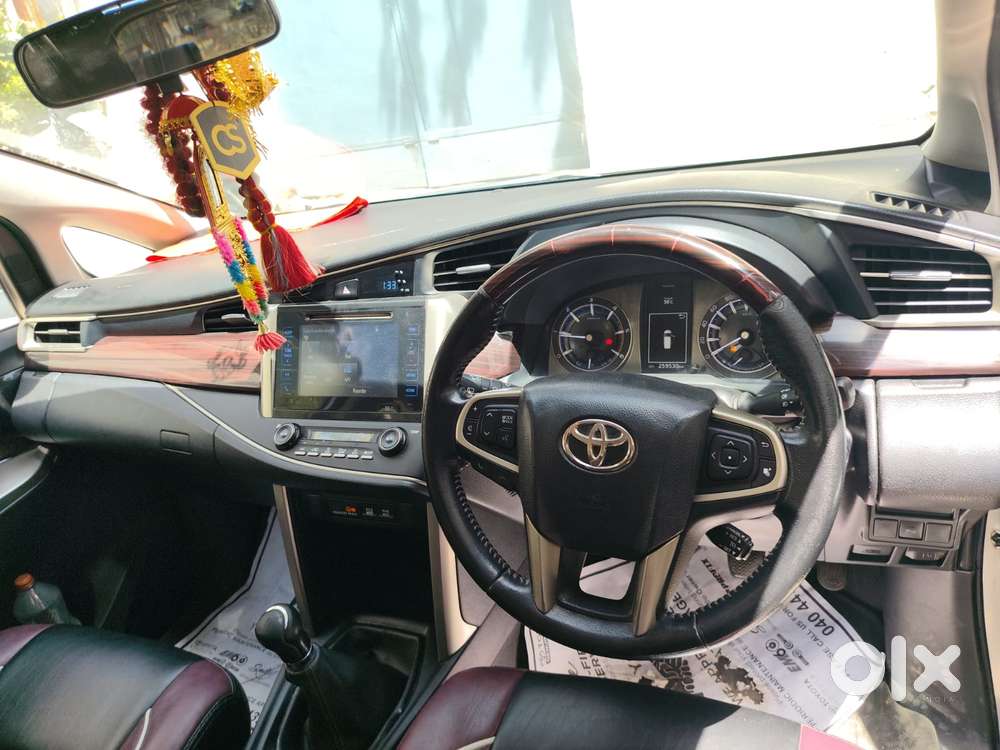 Toyota Innova Crysta 2.4 Vx Mt 8s, 2018, Diesel