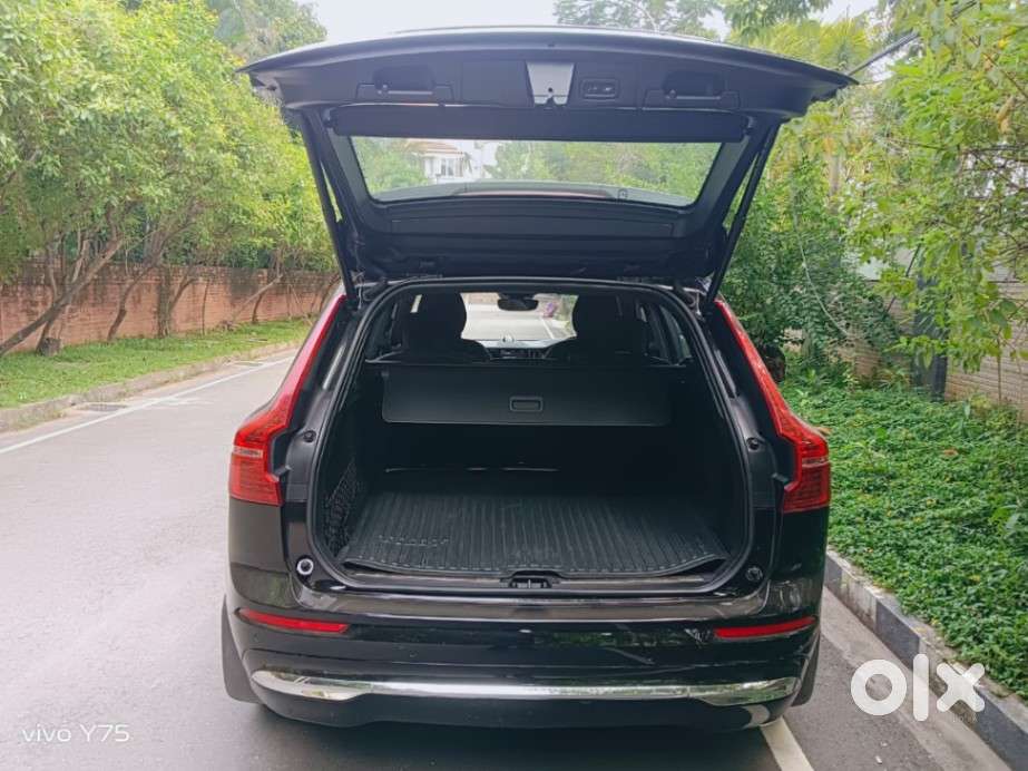 Volvo Xc60 D5 Inscription, 2022, Petrol