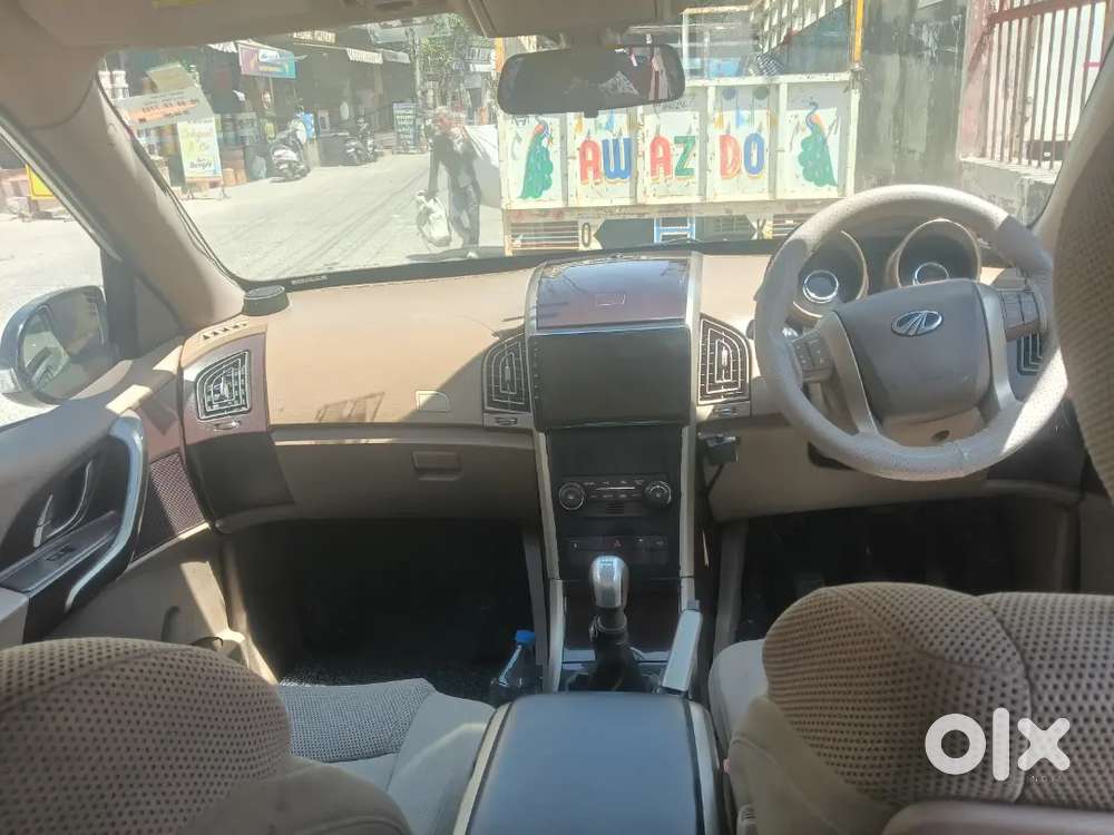Mahindra Xuv500 2015 Diesel 80195 Km Driven