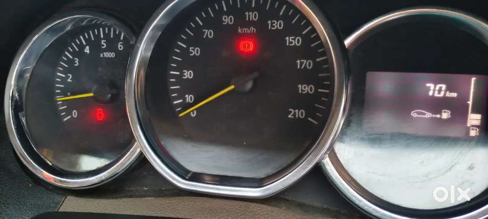 Renault Duster 2018 Diesel 90000 Km Driven